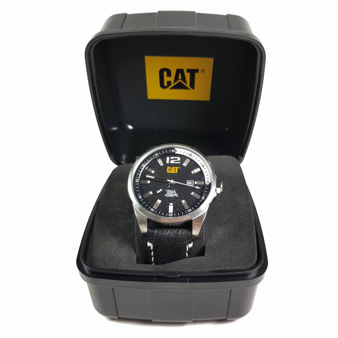 RELOJ CAT - BLACK DIAL / BLACK LEATHER STRAP