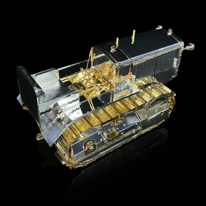 Tractor 20 edición 100 años Caterpillar versión de lujo - Imagen 2