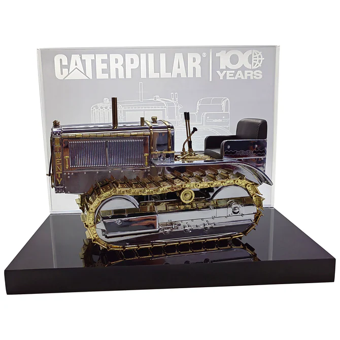 Tractor 20 edición 100 años Caterpillar